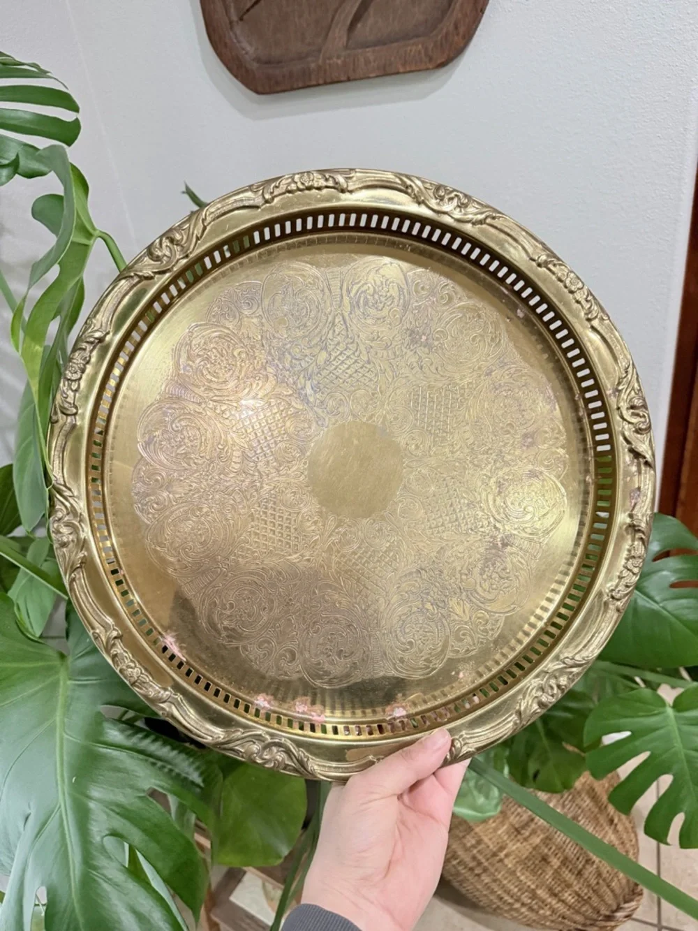Vintage Gold Tone Serving Tray Ornate Etched Round Gallery Edge 14”